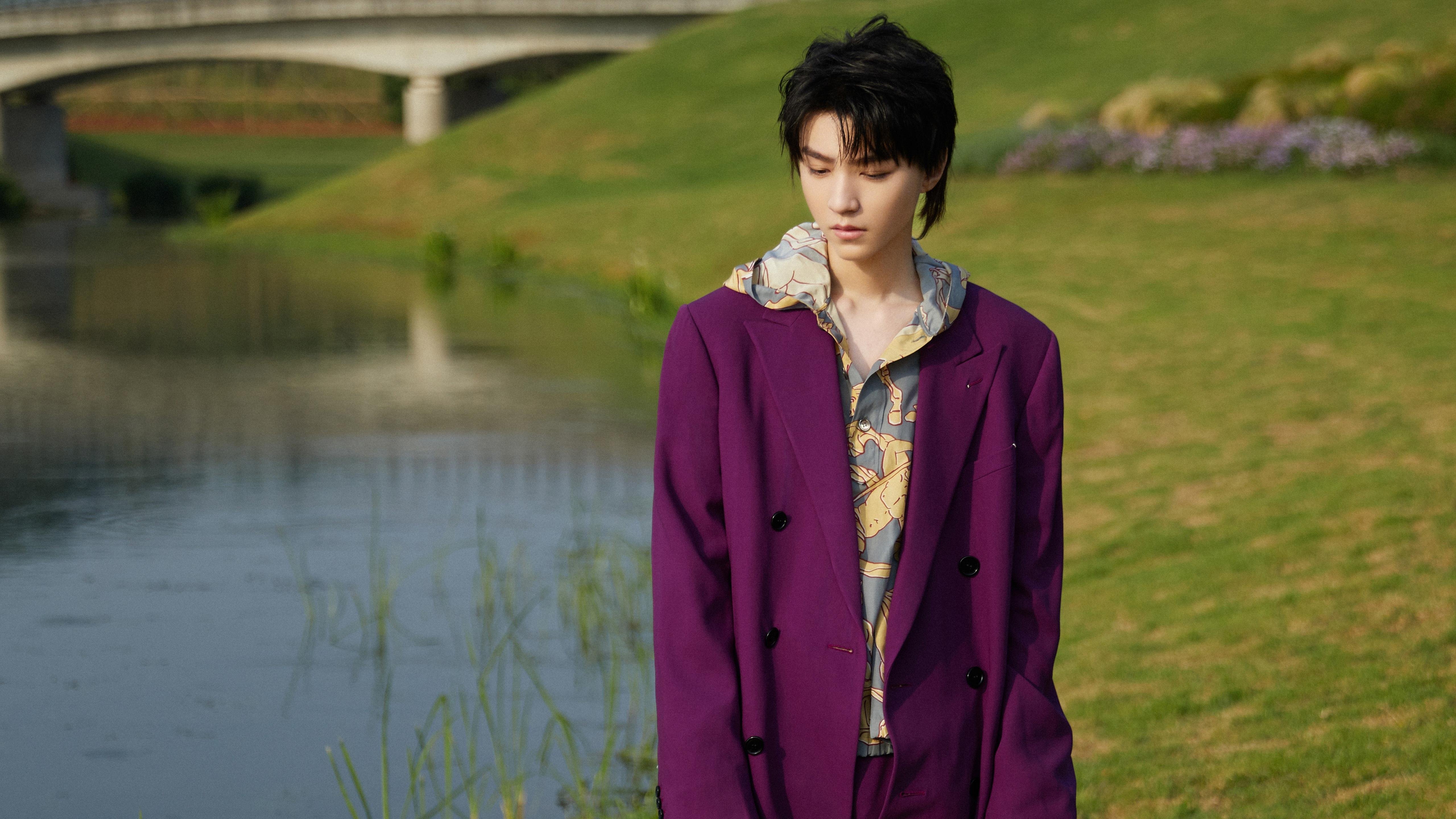 kaiyun登录入口-外援亮眼表现引发球迷狂热，引领球队取得胜利，外援篮球