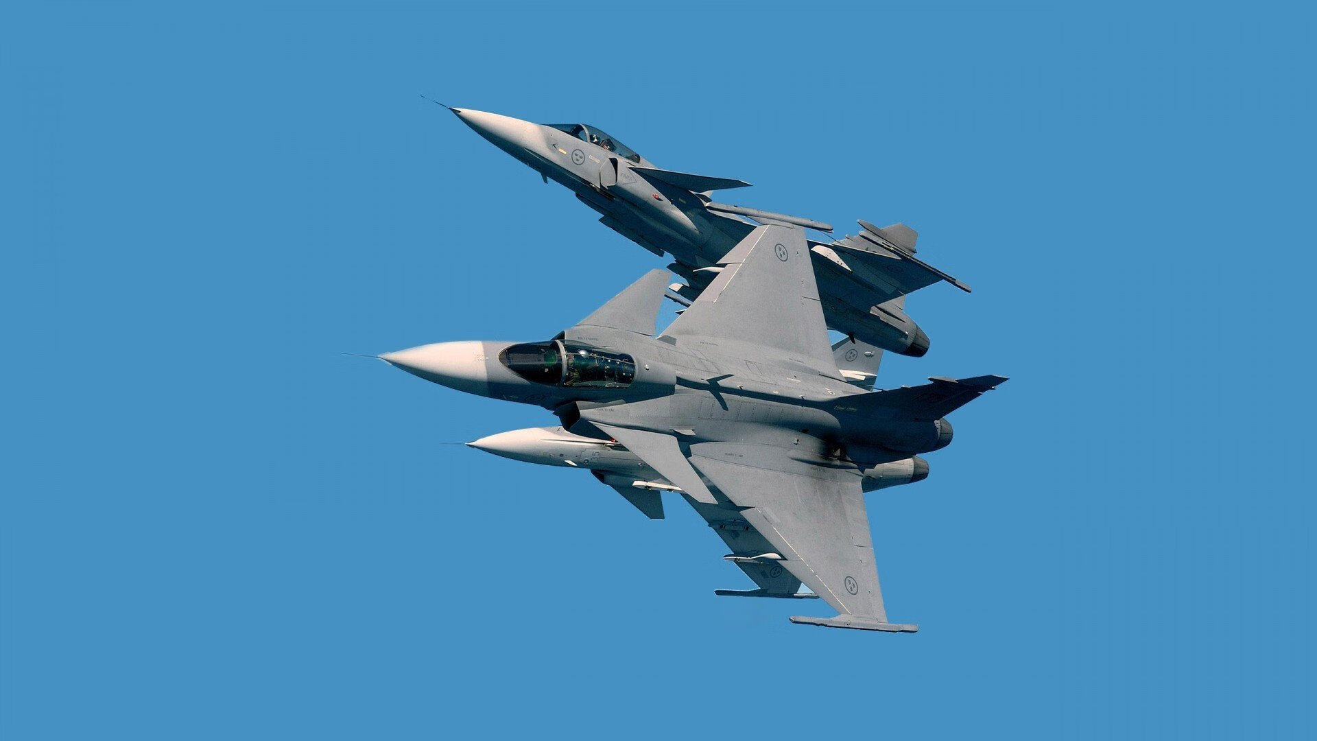 塞尔·拉恩:凭借精准的跑位和快速的脚步,他总能给全黑队带来意外惊喜