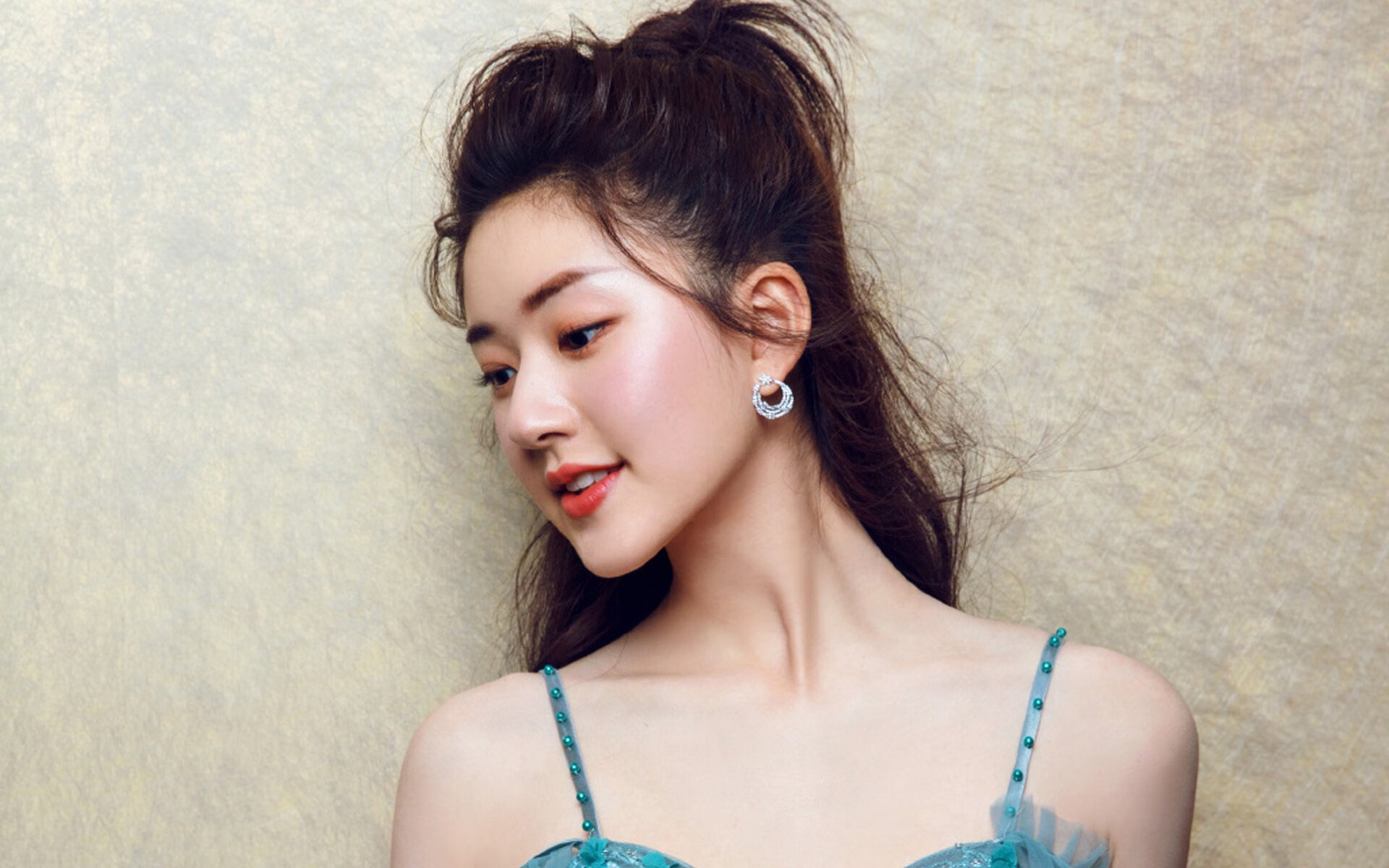 开云官网APP下载-李娜登台分享如何坚持自我道路